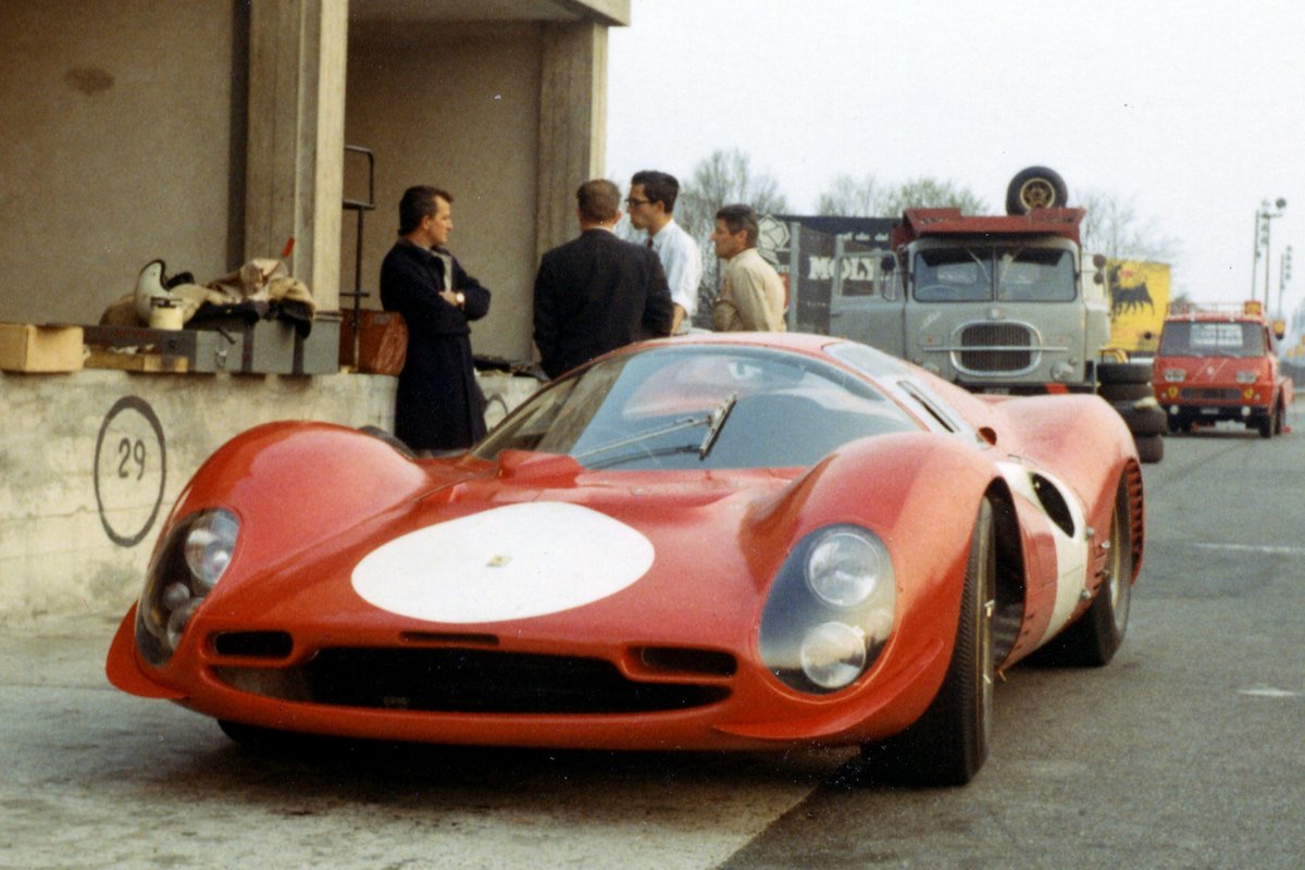 Ferrari 330 P3 alla 1000 chilometri di Monza del 1966