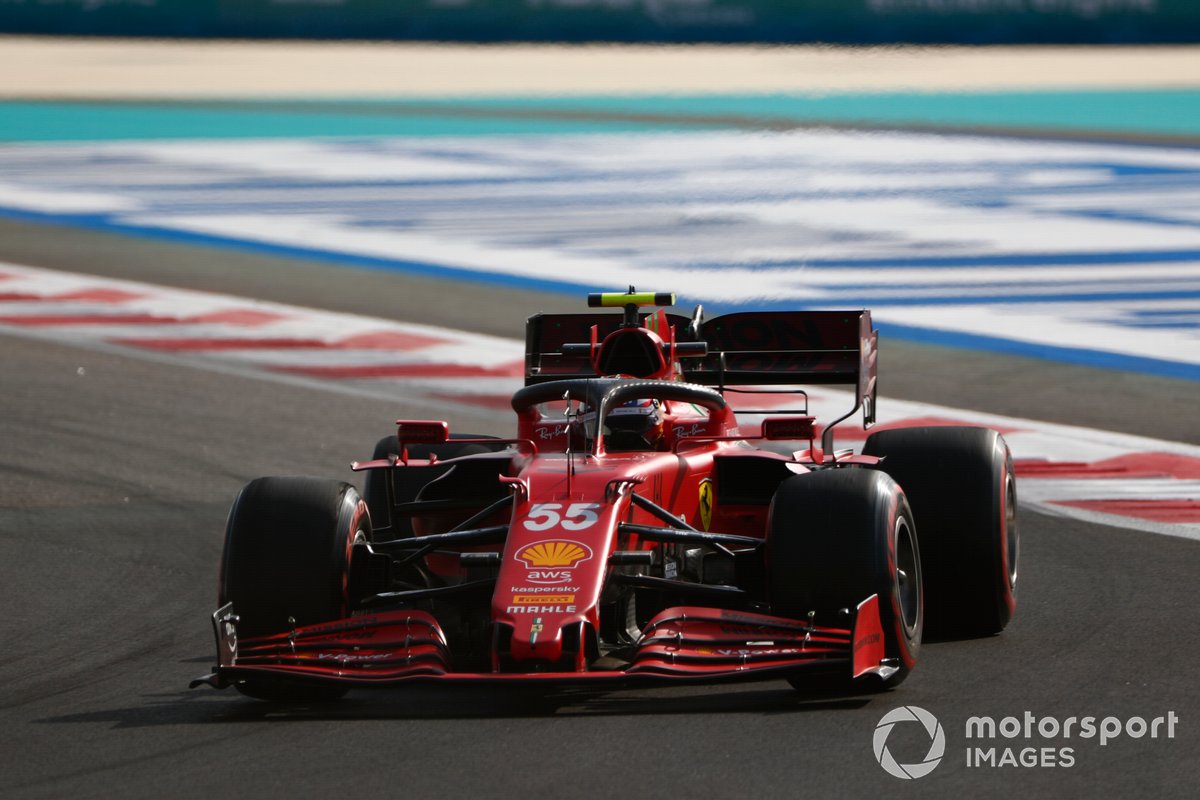 Carlos Sainz Jr., Ferrari SF21
