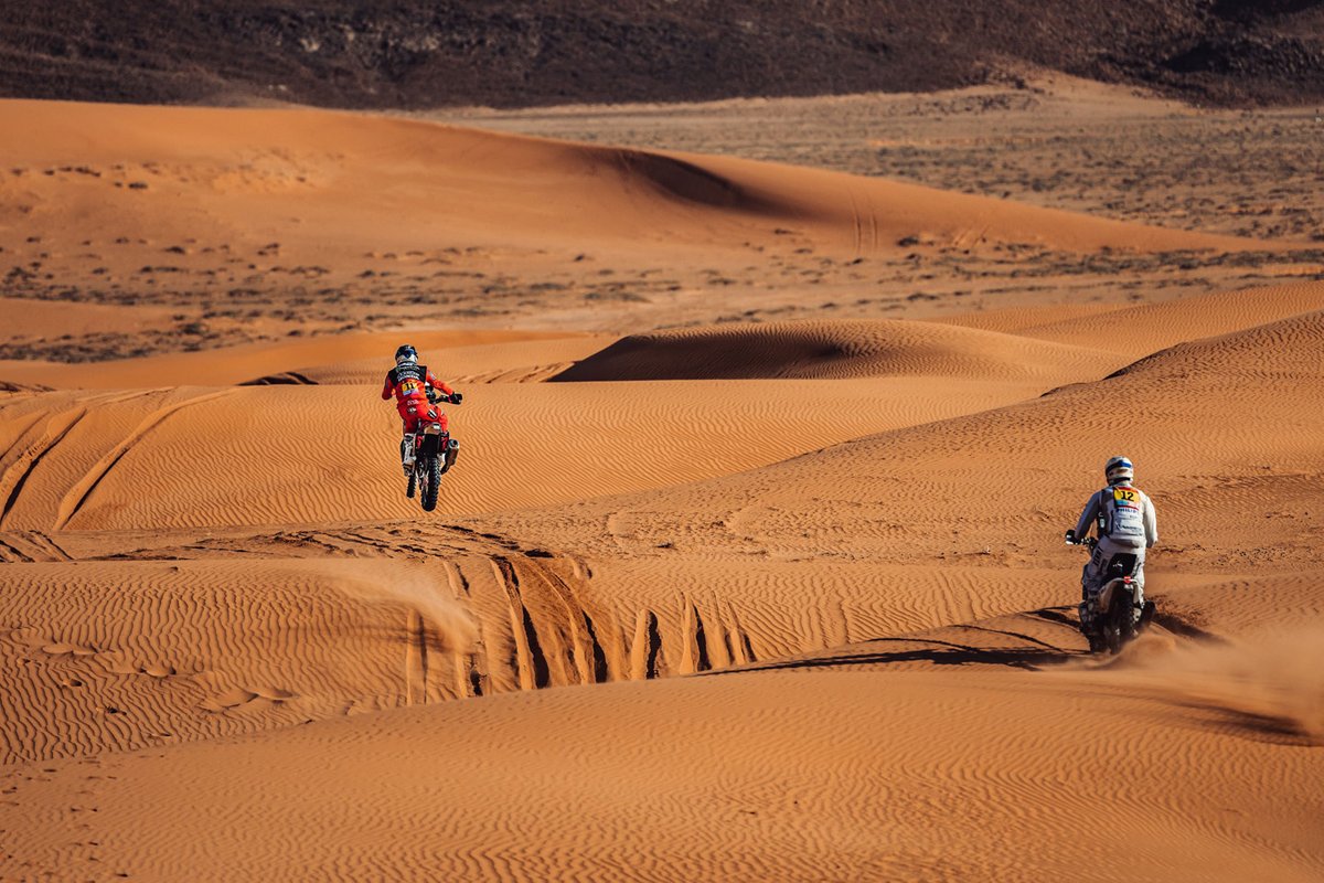#11 Monster Energy Honda Team 2022: Jose Ignacio Cornejo Florimo, #12 HT Rally Raid Husqvarna Racing: Xavier De Soultrait