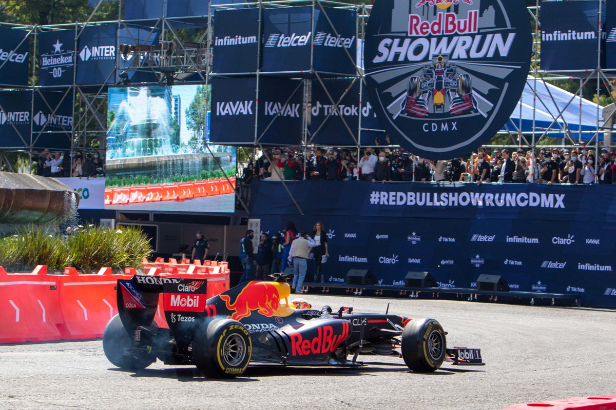 Sergio Pérez. Red Bull ShowRun CDMX