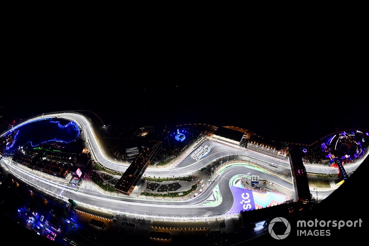 Vista aérea del circuito de Yeda por la noche