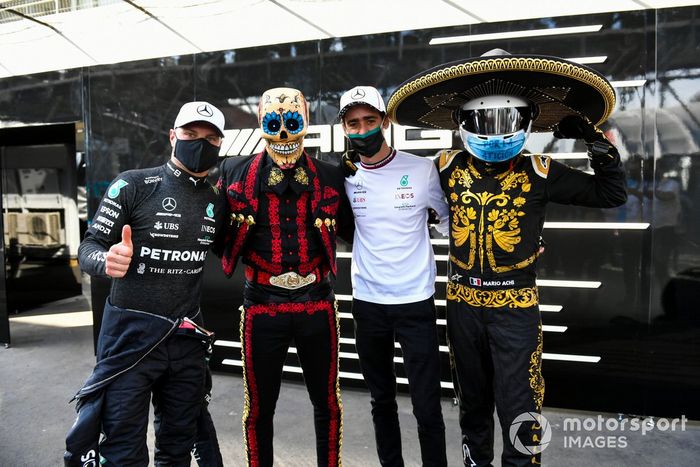 Ganador de la pole, Valtteri Bottas, Mercedes, Fermín La Calaca, Esteban Guttierez, Mercedes, y Mario Achi