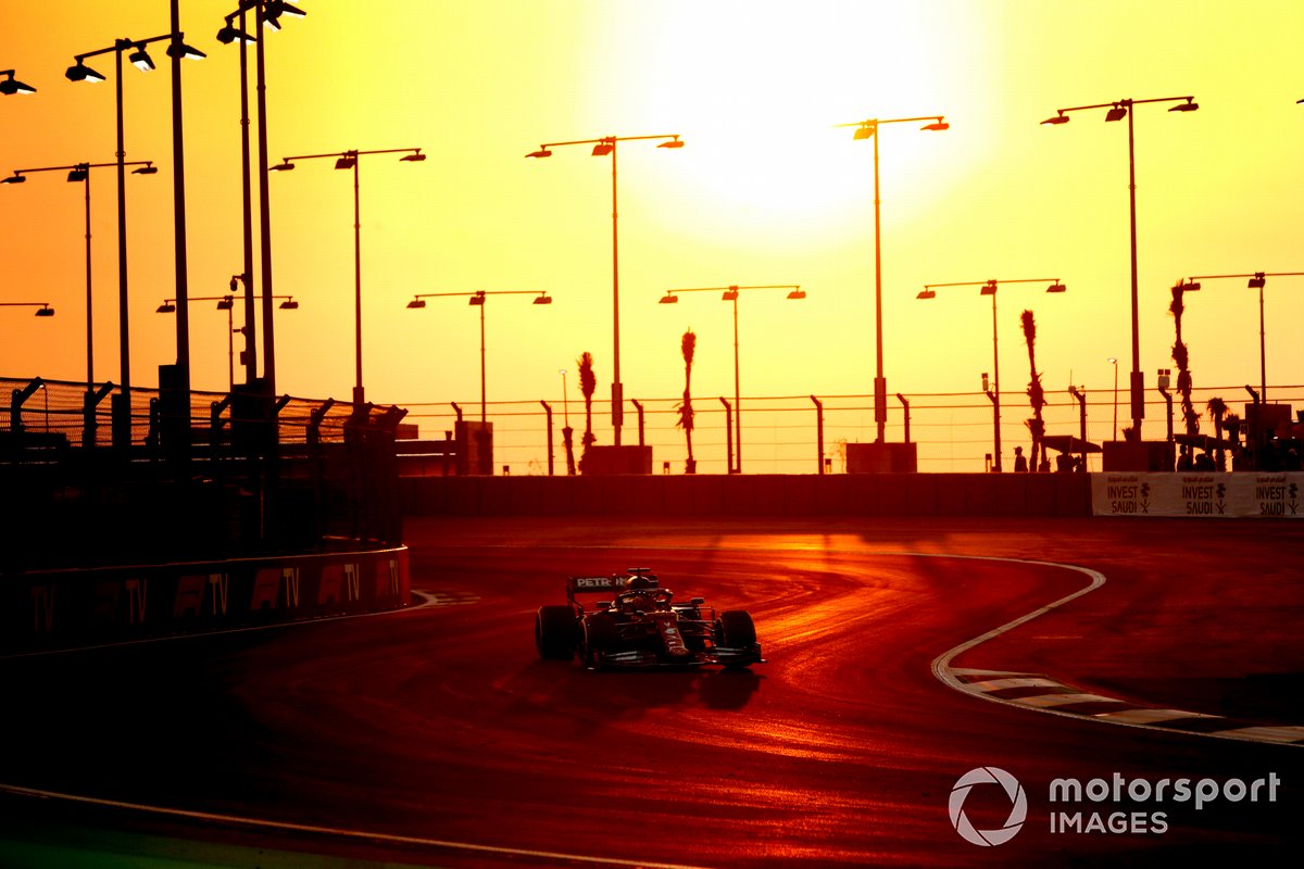 Lewis Hamilton, Mercedes W12
