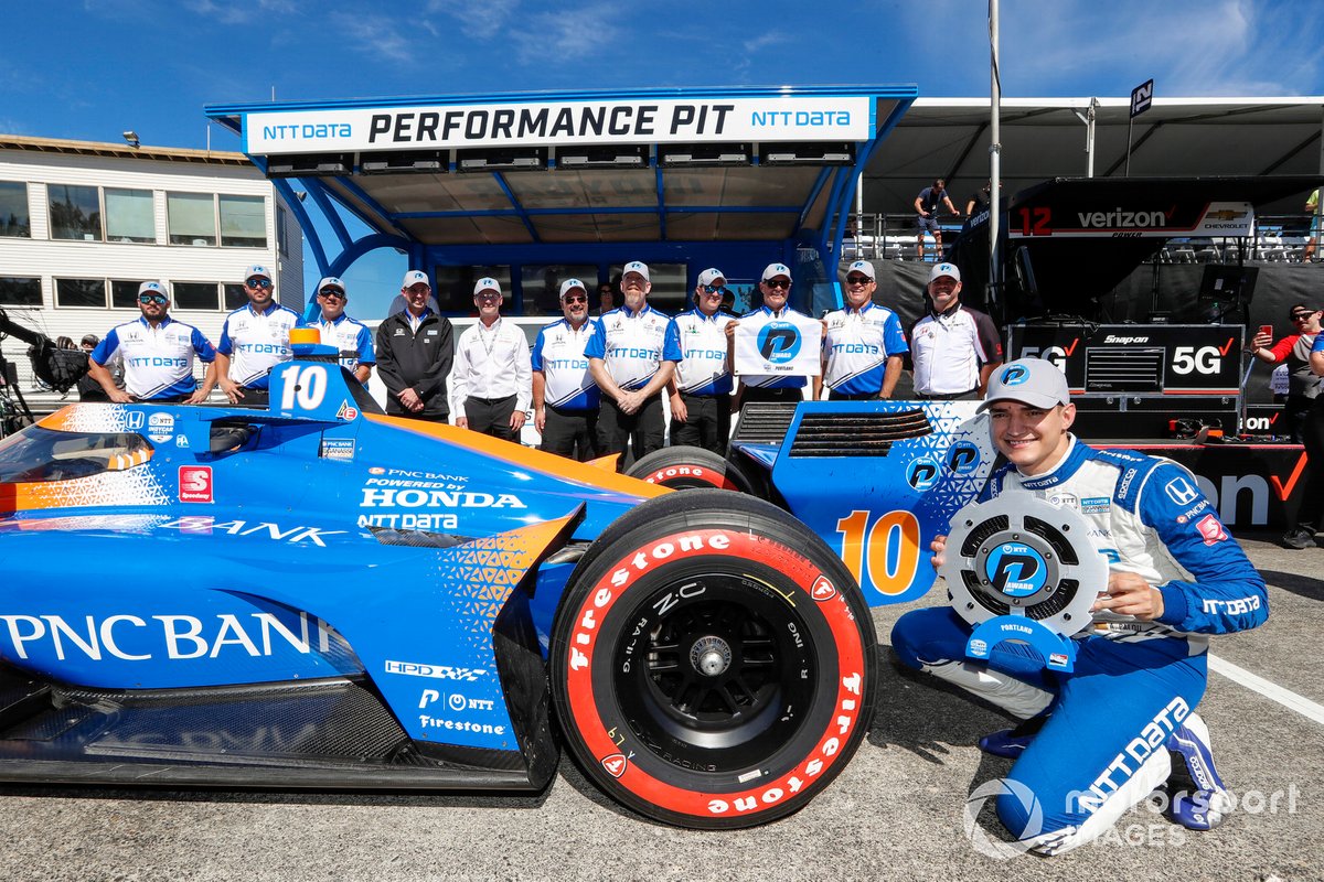 Ganador de la pole Alex Palou, Chip Ganassi Racing Honda