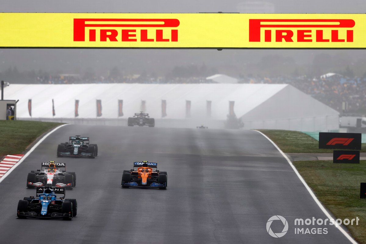 Fernando Alonso, Alpine A521, Sergio Perez, Red Bull Racing RB16B, Lando Norris, McLaren MCL35M, Lance Stroll, Aston Martin AMR21
