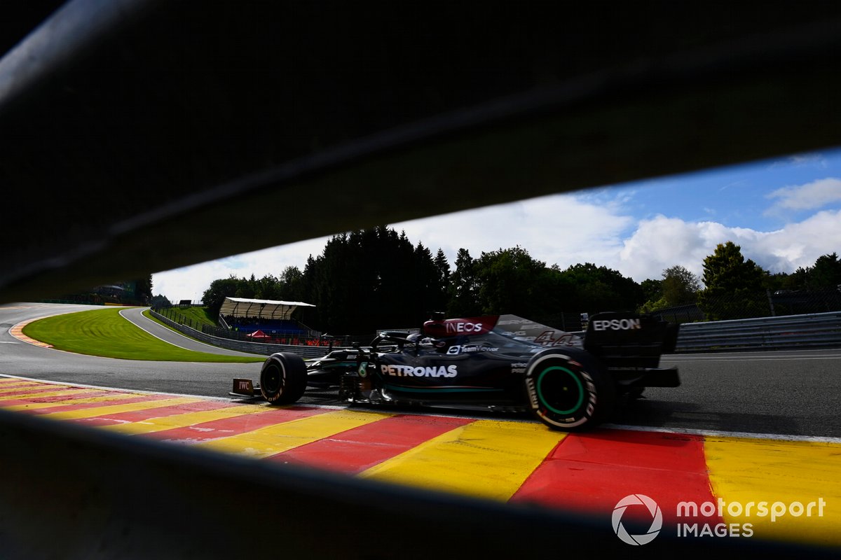 Lewis Hamilton, Mercedes W12