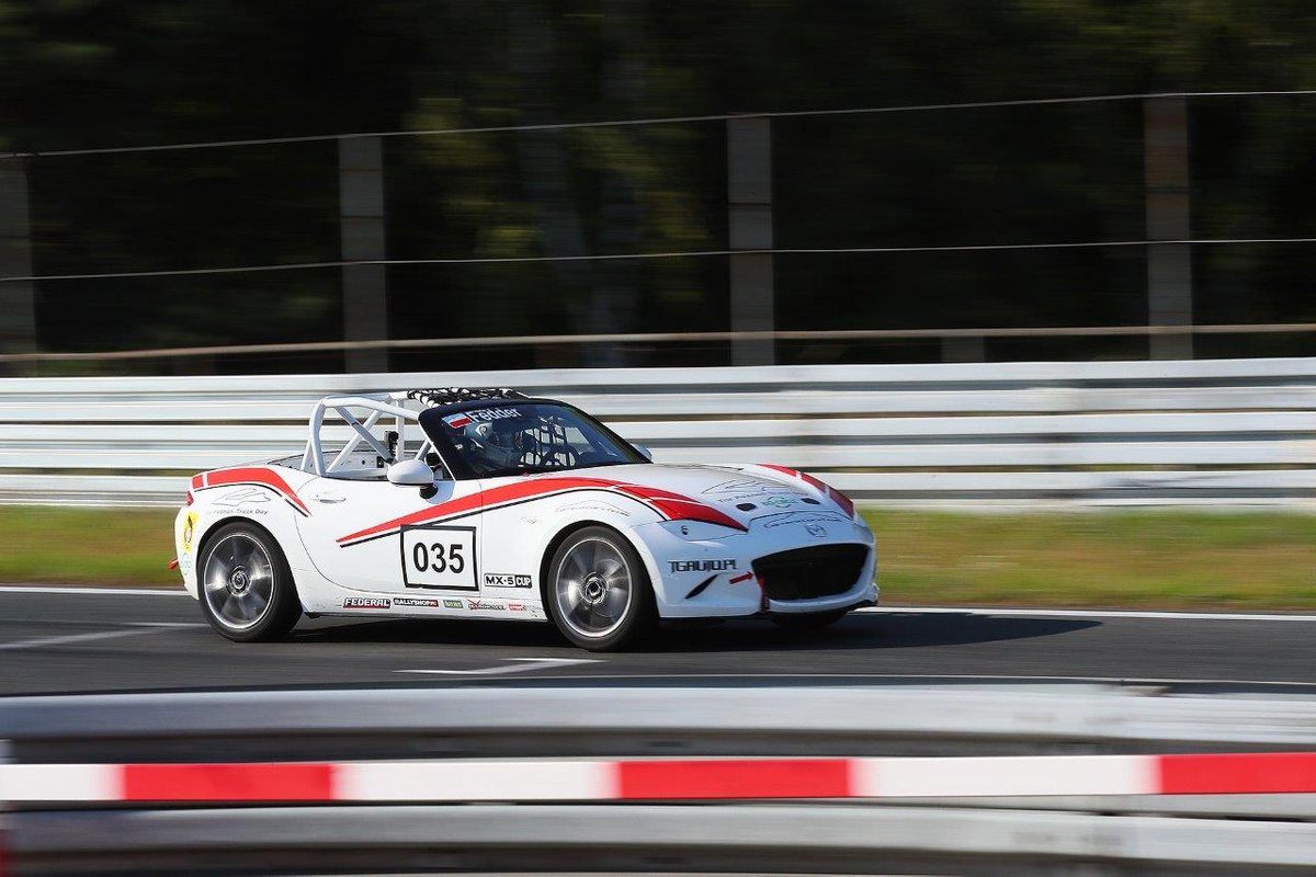 Mazda MX-5 Cup