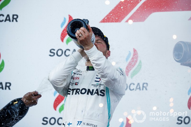 Победитель Валттери Боттас, Mercedes AMG F1