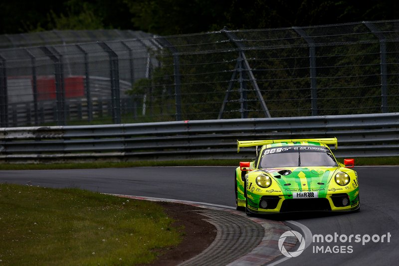 #911 Manthey-Racing Porsche 911 GT3 R: Earl Bamber, Michael Christensen, Kevin Estre, Laurens Vanthoor