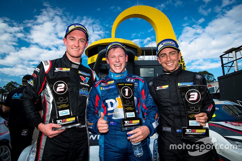 Race winner Will Brown, HMO Customer Racing, second place Dylan OKeeffe, Ashley Seward Motorsport, third place Tony D'Alberto, Wall Racing