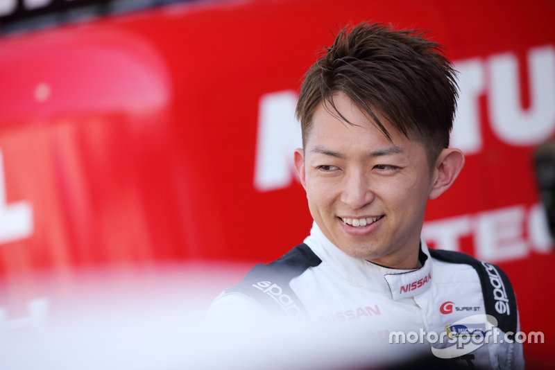 平手晃平(#3 CRAFTSPORTS MOTUL GT-R)