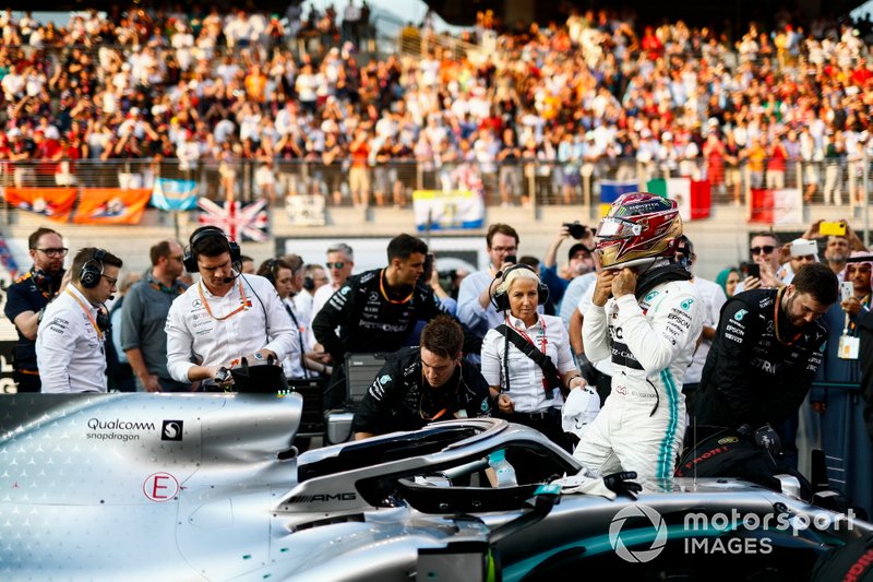 Lewis Hamilton, Mercedes AMG F1, sulla griglia
