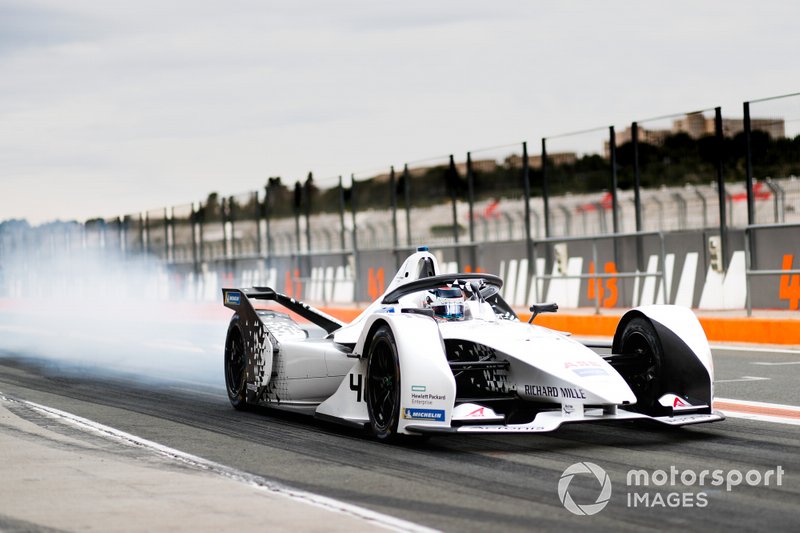 Neel Jani, Tag Heuer Porsche, Porsche 99x Electric, burn out in the pit lane 