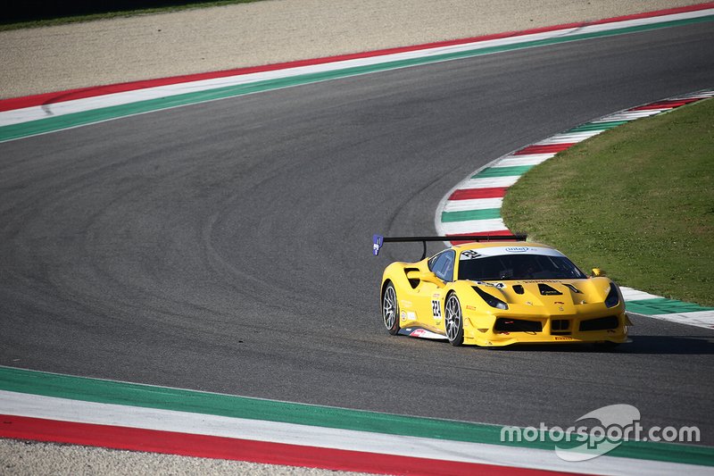 #224 Ferrari 488 Challenge, Boardwalk Ferrari: Ziad Ghandour