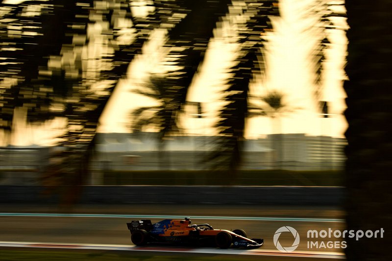 Carlos Sainz Jr., McLaren MCL34 