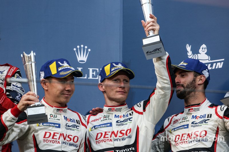 Podio: #7 Toyota Gazoo Racing Toyota TS050 - Hybrid: Mike Conway, Kamui Kobayashi, Jose Maria Lopez