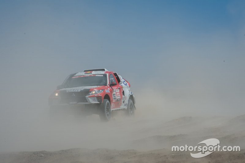 #351 Mitsubishi: Cristina Gutierrez, Pablo Moreno Huete