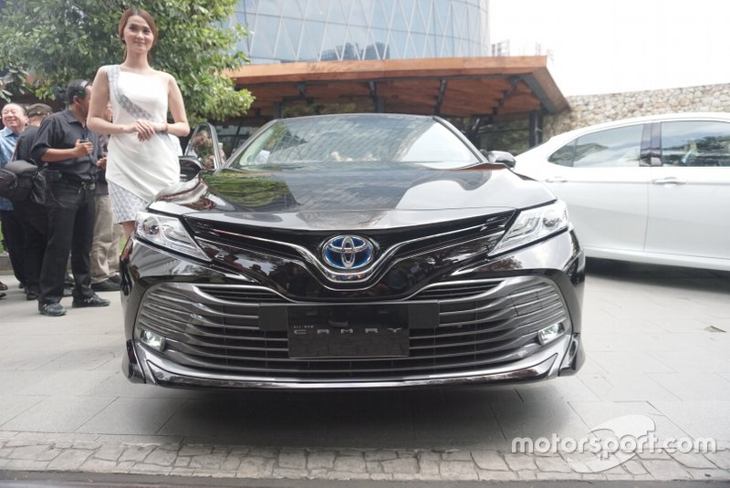 All New Toyota Camry Hybrid