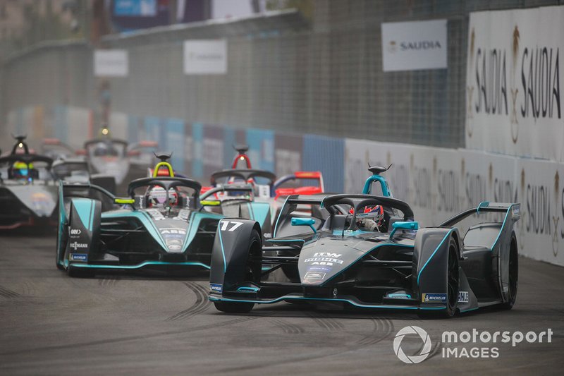 Gary Paffett, HWA Racelab, VFE-05 Nelson Piquet Jr., Panasonic Jaguar Racing, Jaguar I-Type 3