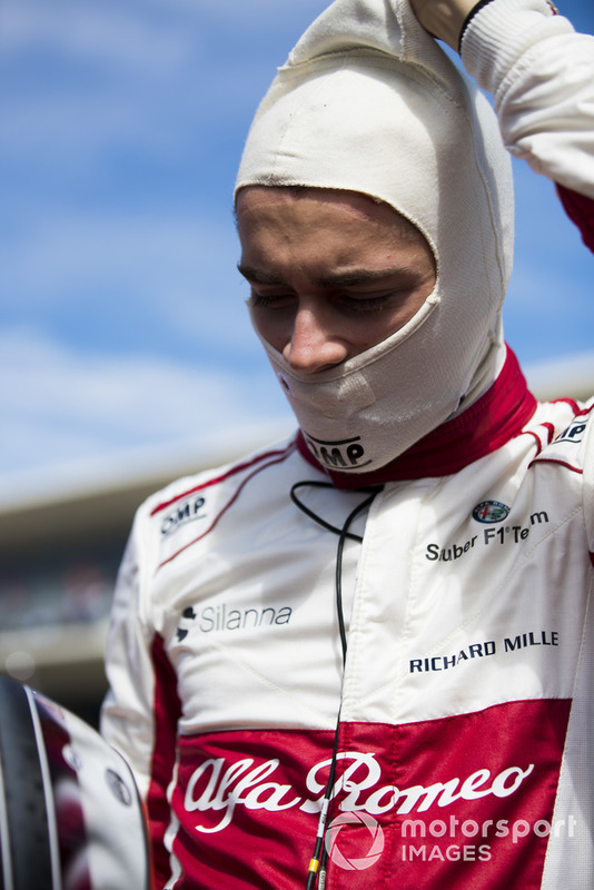 Charles Leclerc, Sauber, in griglia di partenza