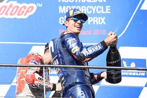 Podium: racewinnaar Maverick Viñales, Yamaha Factory Racing