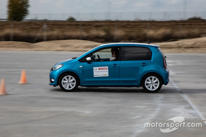 II Curso de Conducción y Nuevas Tecnologías BOSCH - Motor1.com España - Motorsport.com