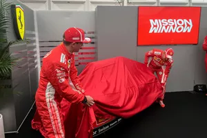 Sebastian Vettel, Kimi Raikkonen, Ferrari, unveiling Mission Winnow livery