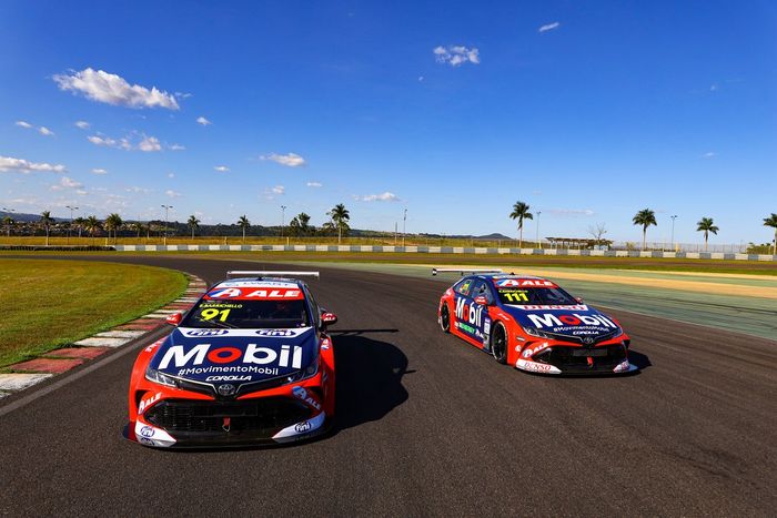 Carros de Dudu Barrichello e Rubens Barrichello