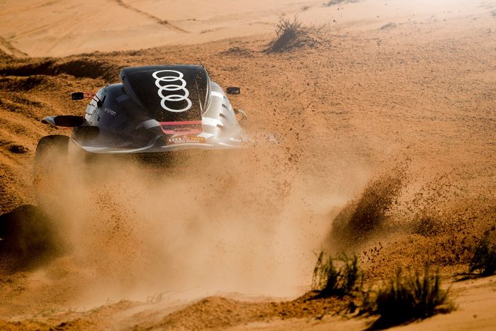 #211 Team Audi Sport Audi: Mattias Ekstrom, Emil Bergkvist