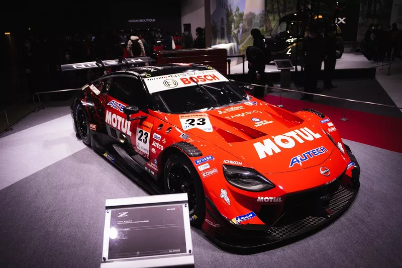 #23 MOTUL AUTECH Z
