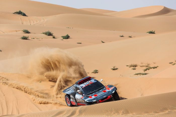 #211 Team Audi Sport Audi: Mattias Ekstrom, Emil Bergkvist