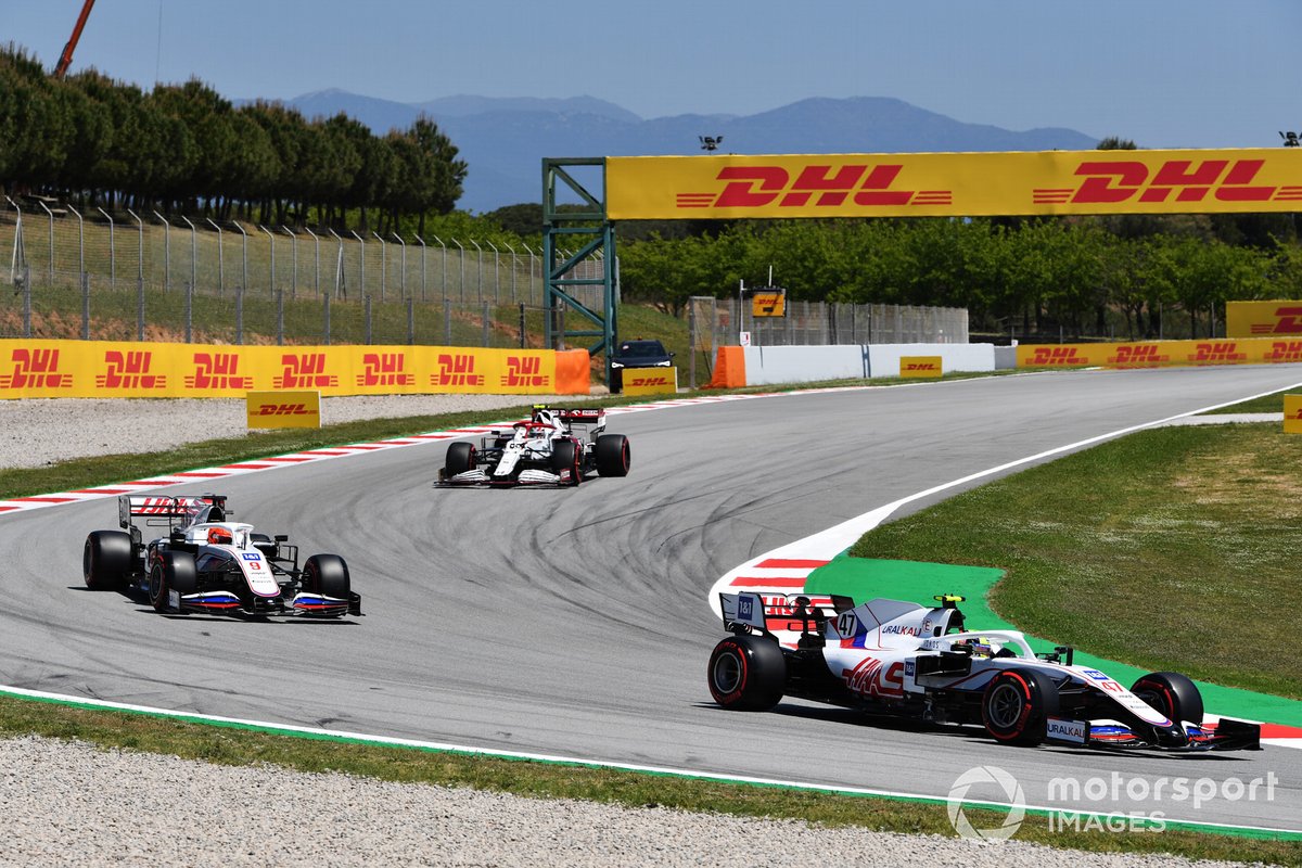 Mick Schumacher, Haas VF-21, Nikita Mazepin, Haas VF-21, Antonio Giovinazzi, Alfa Romeo Racing C41