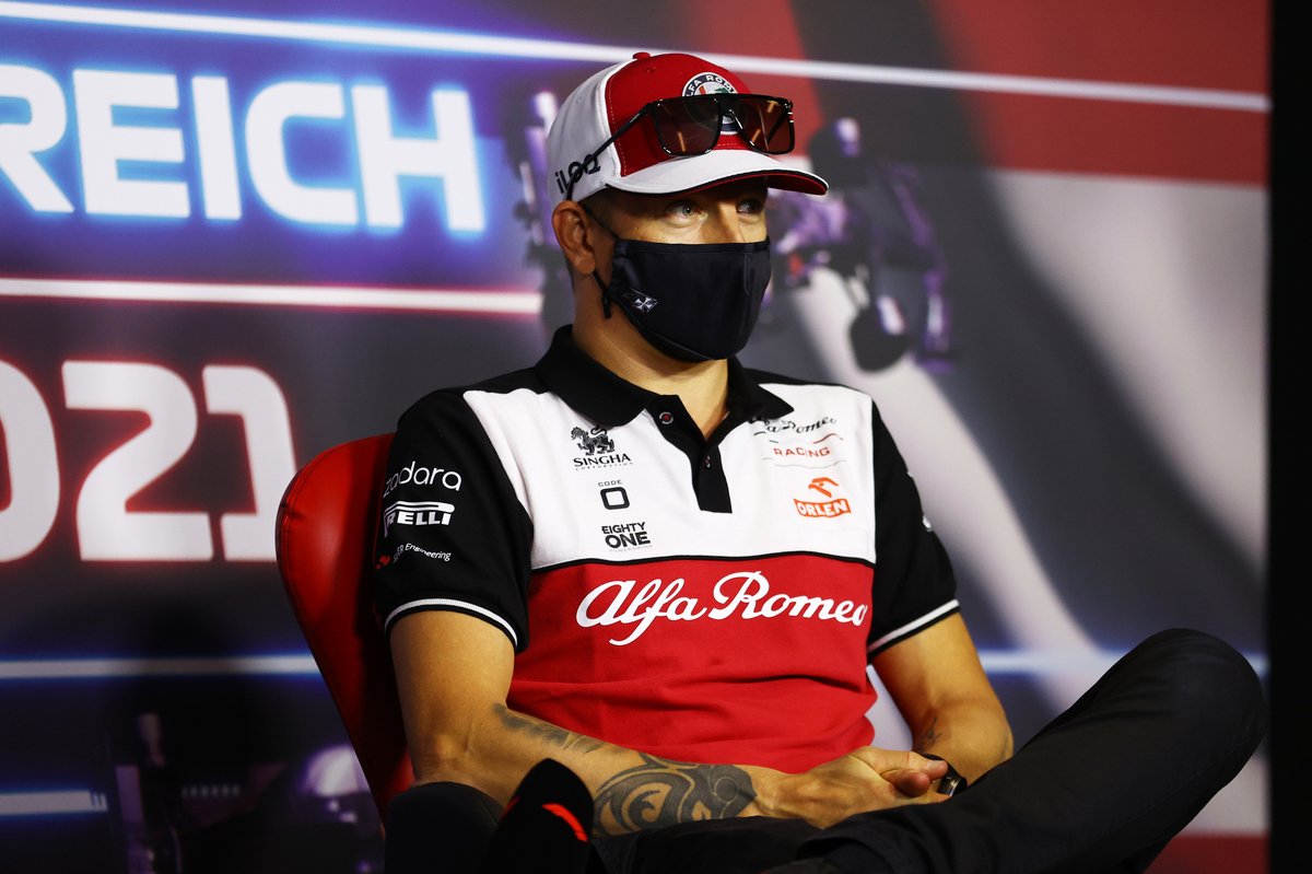 Kimi Raikkonen, Alfa Romeo Racing durante la conferencia de prensa
