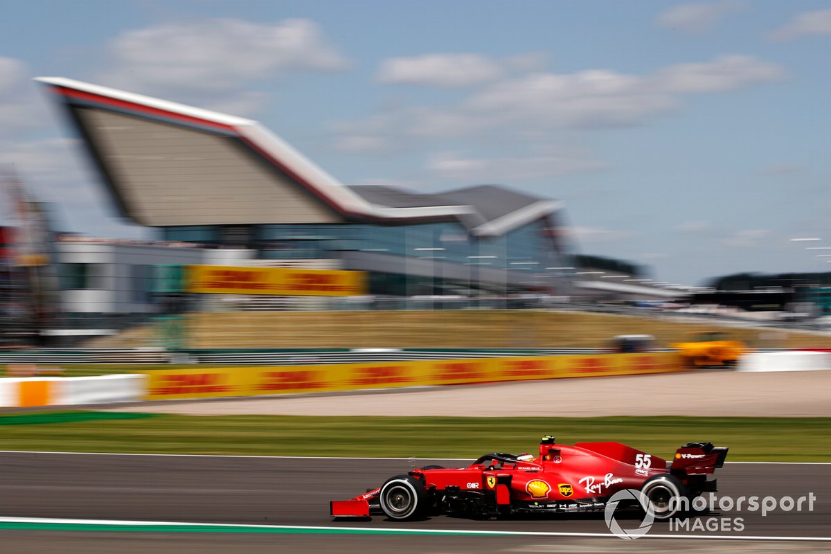 Carlos Sainz Jr., Ferrari SF21