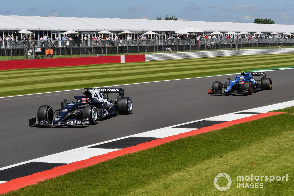 Yuki Tsunoda, AlphaTauri AT02, Esteban Ocon, Alpine A521