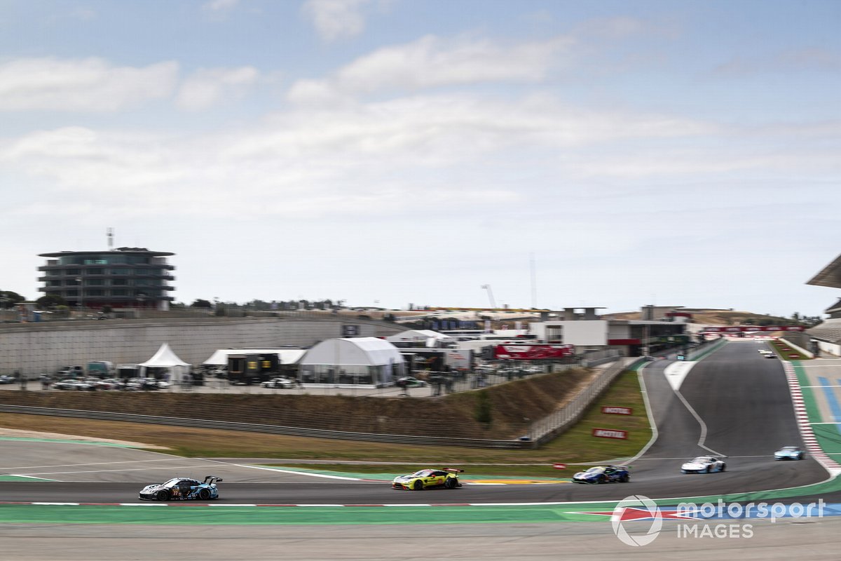 #77 Dempsey-Proton Racing Porsche 911 RSR - 19: Christian Ried, Jaxon Evans, Matt Campbell