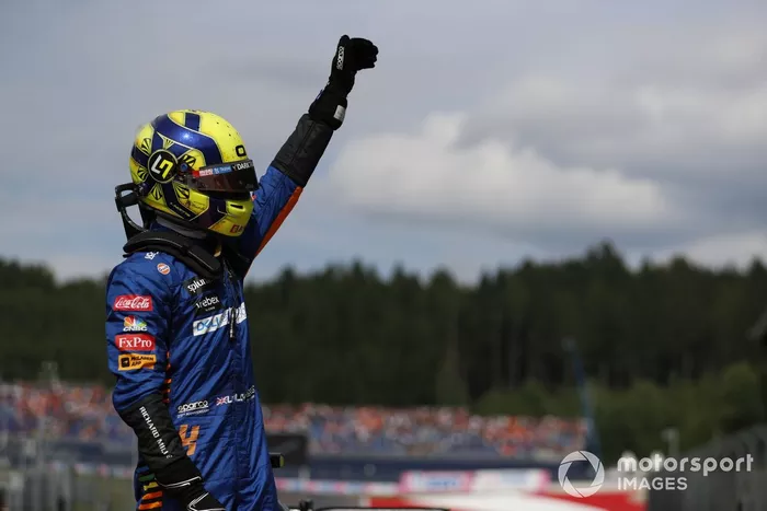 Tercer lugar Lando Norris, McLaren celebra en Parc Ferme