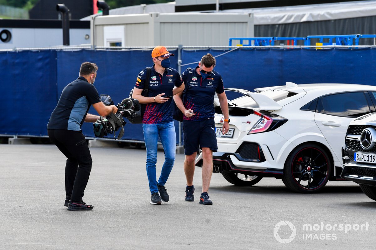 Max Verstappen, Red Bull Racing arrives