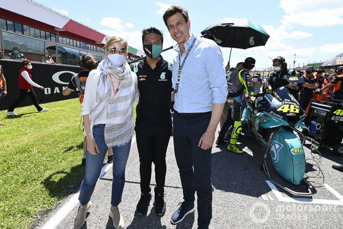 Toto Wolff, director del equipo y consejero delegado de Mercedes AMG , Razlan Rizali, Petronas Yamaha SRT, Susie Wolff, directora del equipo Venturi Racing  