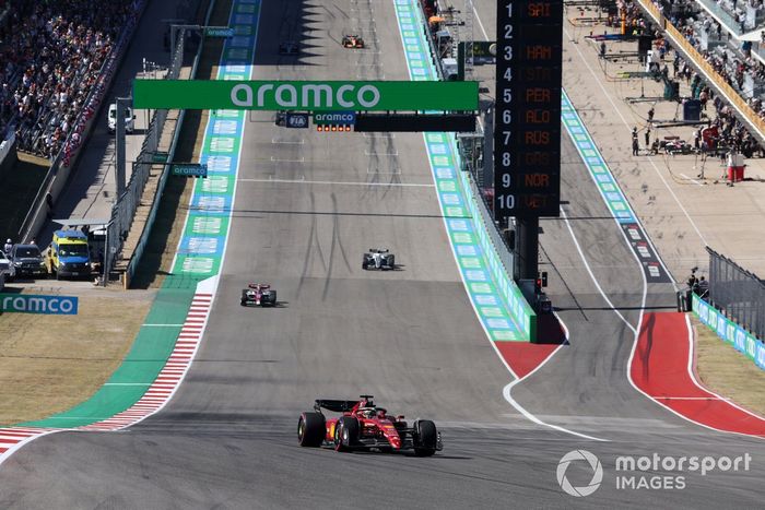 Robert Shwartzman, Ferrari F1-75, Zhou Guanyu, Alfa Romeo C42, Yuki Tsunoda, AlphaTauri AT03
