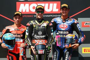 Podium : le vainqueur Jonathan Rea, Kawasaki Racing, le deuxième, Marco Melandri, Aruba.it Racing-Ducati SBK Team, le troisième, Michael van der Mark, Pata Yamaha