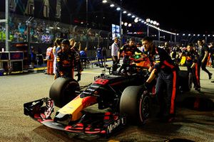 Max Verstappen, Red Bull Racing RB14 op de grid 