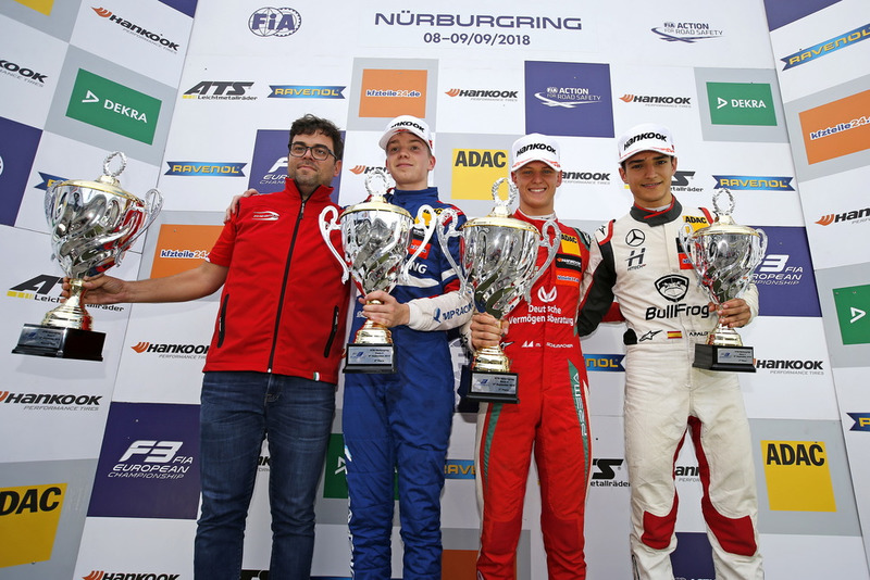 Podium: Race winner Mick Schumacher, PREMA Theodore Racing Dallara F317 - Mercedes-Benz, second place Robert Shwartzman, PREMA Theodore Racing Dallara F317 - Mercedes-Benz, third place Alex Palou, Hitech Bullfrog GP Dallara F317 - Mercedes-Benz