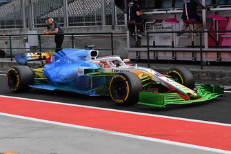 Robert Kubica, Williams FW41 with aero paint over the whole car