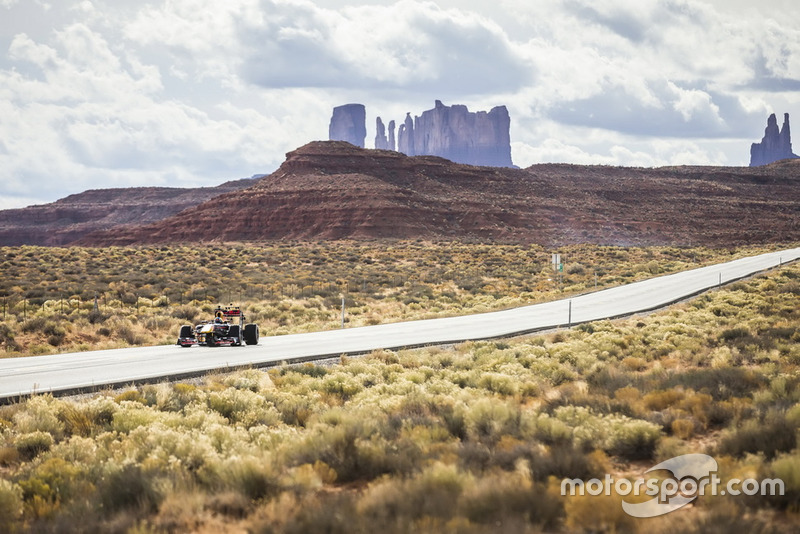 Daniel Ricciardo, Red Bull Racing di Monument Valley