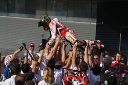 Marc Marquez, Repsol Honda Team, vainqueur de la course et Champion du monde