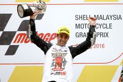 Podium : Johann Zarco, Ajo Motorsport, fête sa victoire en course et le titre de Champion du monde