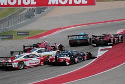 Start: #10 Wayne Taylor Racing Corvette DP: Ricky Taylor, Jordan Taylor leads