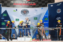 Podio LMP2: al primo posto Gustavo Menezes, Nicolas Lapierre, Stéphane Richelmi, Signatech, al secon