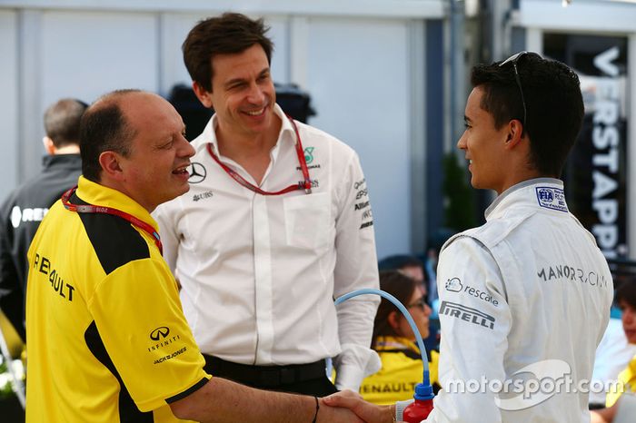 Frederic Vasseur, Renault Sport F1 Team Racing Director, Toto Wolff, Mercedes AMG F1 accionista y Director Ejecutivo y Pascal Wehrlein, Manor Racing